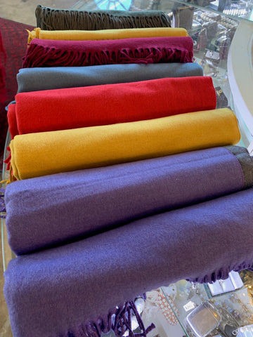 Cashmere Pashminas: 500 colours available